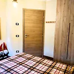 Apartament Pasubio 13 *