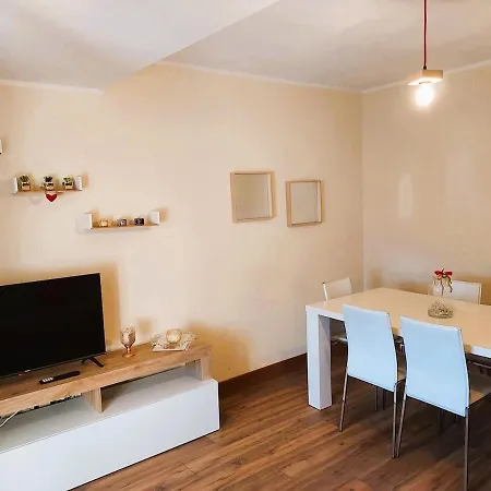 Pasubio 13 Apartment *